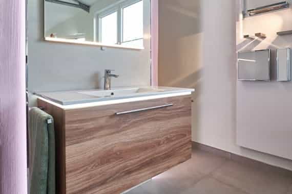 Badezimmer und Manufaktur von Steinkühler in Leverkusen.