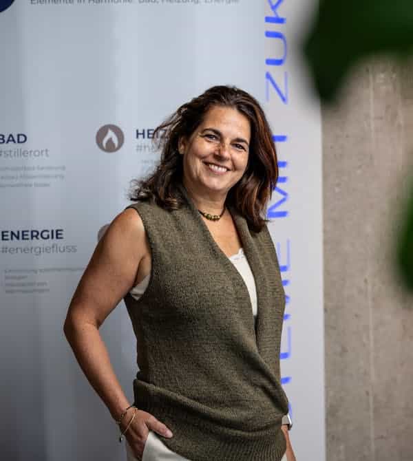 Frau Bischoff ist Ihre zuverlässige Ansprechpartnerin von Steinkühler in Leverkusen.