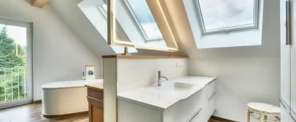 Modernes kleines Badezimmer von Steinkühler in Leverkusen.